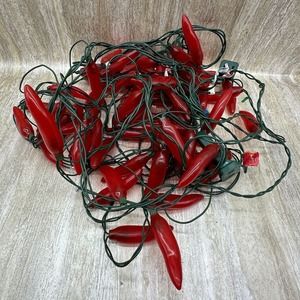 Vintage Chili Pepper Lights‎ 2 Strands of 35 Indoor Or Outdoor WORKS